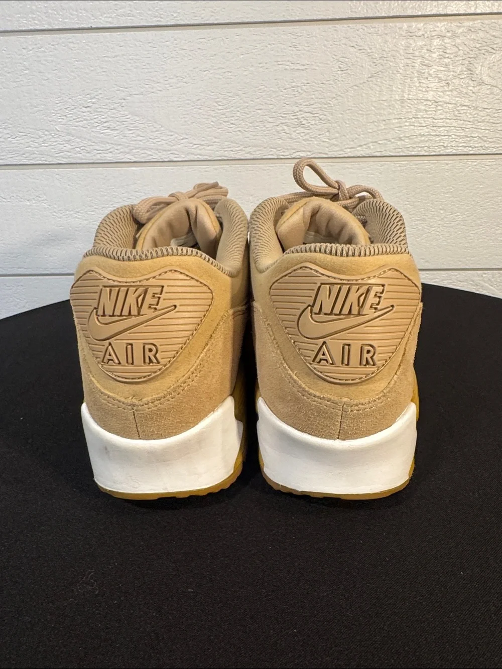 Nike Air Max Men's Casual Sneakers - Tan size 9